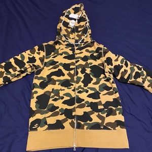 Bape hoodie fire piece🔥